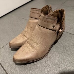 JustFab Beige Ankle Booties